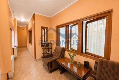 Vila 4 camere | Teren 532 mp | Piscina si foisor | Str. Lupeni - 8