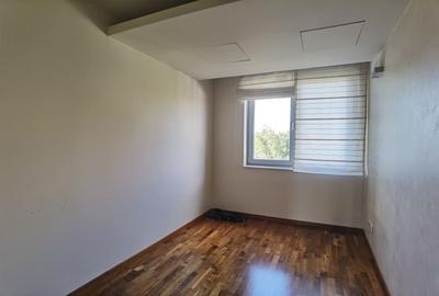 Apartament spatios cu 3 dormitoare in complex cu paza si piscina comuna - 29
