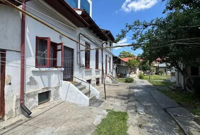 Teren intravilan de 1450 mp, în Polonă