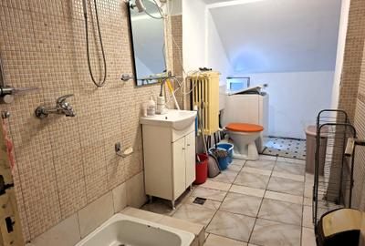 Apartament modest cu 2 camere de închiriat, la demisol - Cotroceni - comision 0% - 13