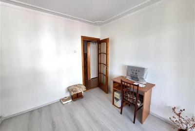 Apartament 3 camere decomandat , zona Nord-Bacau - 16