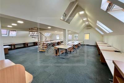 Spatiu birouri de inchiriat - 9 camere - teren 470 mp - 16