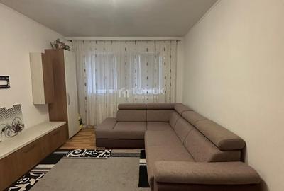 Apartament cu 3 camere decomandat, mobilat în Craiter