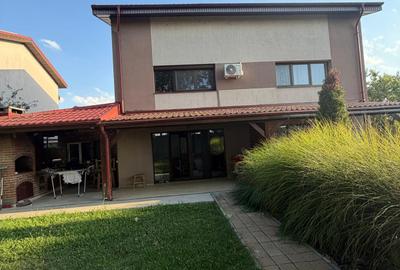 Casă cu 5 camere în Popești-Leordeni