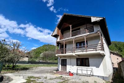 Constructie P+1 cu 6 încăperi 2 bai si teren - 3.329 mp Băile Olănești - 9