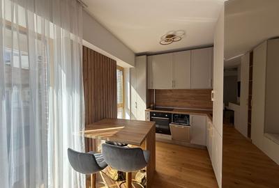 Apartament cu 2 camere decomandat în P-ța Unirii