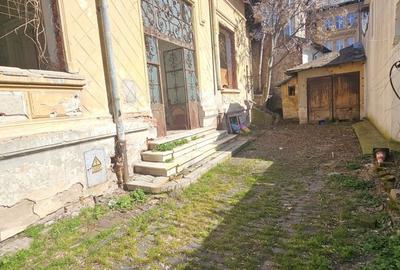Vanzare casa si teren zona centrala - 6