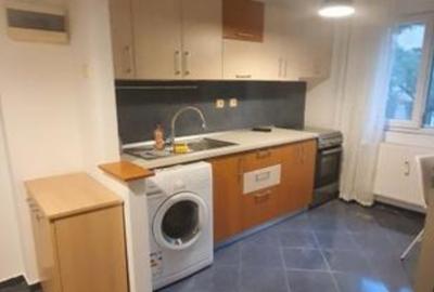 Apartament cu 3 camere semidecomandat în Titan