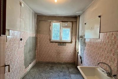 Apartament cu 2 camere semidecomandat în Titan