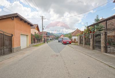 Comision 0%! Casa spațioasă Râșnov, zona case, str. Heliade Rădulescu - 34