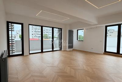 Apartament cu 4 camere decomandat, mobilat în Barbu Văcărescu