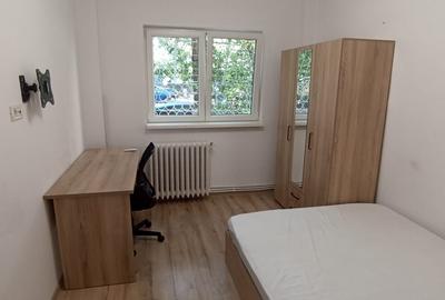 Apartament cu 3 cam cf 1 dec, mobilat si utilat, P/8 --Pecineaga sector 5 - 7