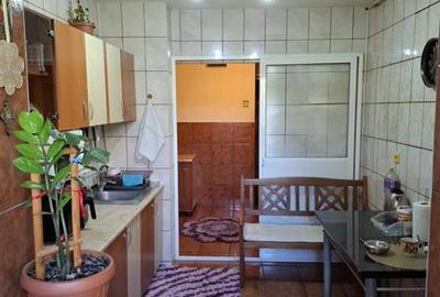 Apartament 3 camere Fizicienilor comision 0% - 9
