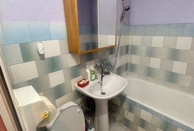 Apartament 2 camere , etaj 1, centrala proprie. Zona Florilor - 7