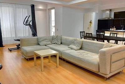 Apartament cu 3 camere în Nordului