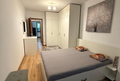 Apartament cu 3 camere semidecomandat în Drumul Taberei