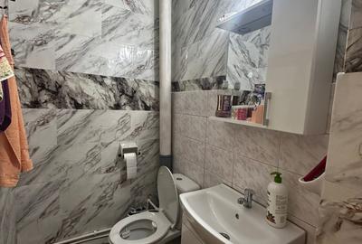 Apartament cu 3 camere, decomandat, zona Dacia - 12