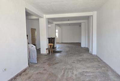 Km 5- Str. Salciilor- vila S + P + 2 E + M cu 10 camere, foisor si teren 453 mp - 6