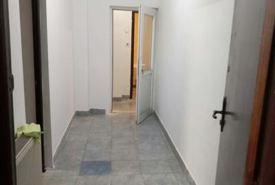 2 camere*Piata Alba Iulia*parter*spatiu birou - 4