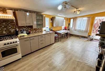 VANZARE 2 CORPURI DE CASA - TEREN 744 MP - BRATASANCA, PRAHOVA - 15