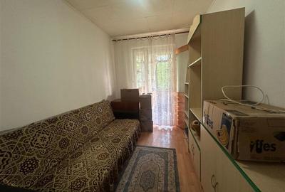 Apartament cu 3 camere nedecomandat în Alexandru cel Bun