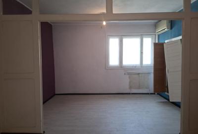 Casă individuală cu 6 camere în P-ța Alba Iulia