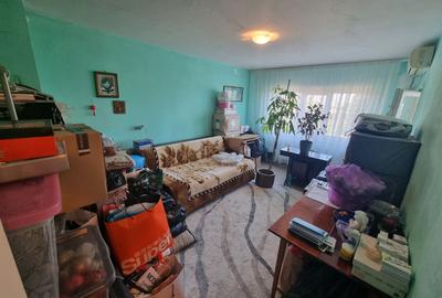 Apartament cu 2 camere decomandat în Km 4-5
