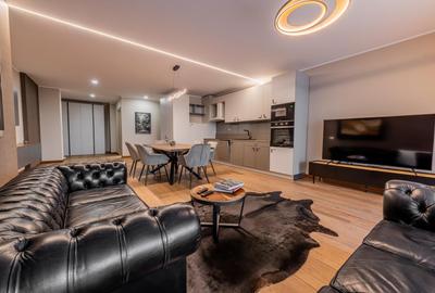 Apartament cu 3 camere semidecomandat, mobilat în Bună Ziua