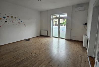 Casă individuală cu 4 camere în Ultracentral