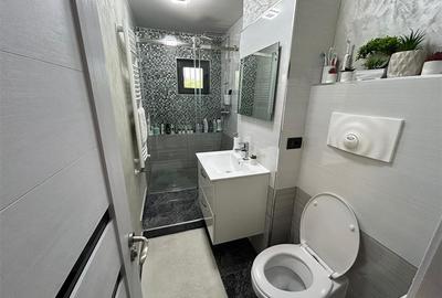 Apartament cu 3 camere  de vanzare, zona Comisia Centrala - 13