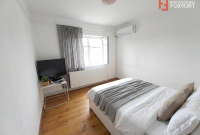 Apartament cu 2 camere decomandat în Lipovei