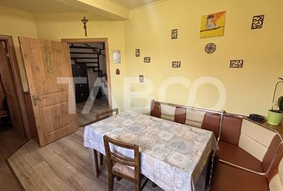 Casa 3 camere decomandate 90mp utili +teren 151 mp in Sura Mare - 2