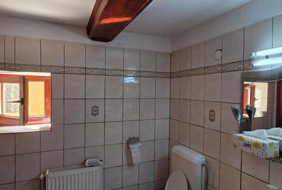 Casa in Bod zona centrala,  P+M, 8 camere, teren 1111 mp, fantana proprie. - 32