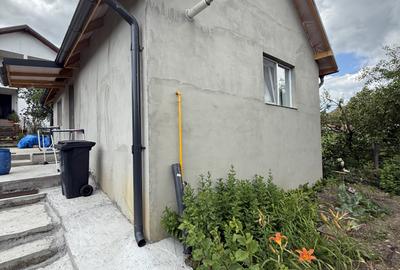 Exclusivitate !! Casa de închiriat 2 camere 48 mp în Dezmir zona centrală - 8