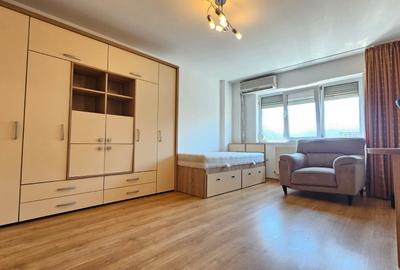 Apartament 3 camere Centrul Civic,renovat,mobilat,vedere Tampa,liber,158000 Euro - 1