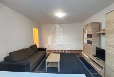 Apartament cu 2 camere semidecomandat, mobilat în Complex Studențesc