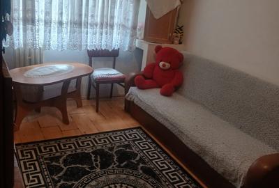 Apartament 2 camere modest in Cartier Florilor - 2