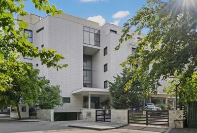 Apartament cu 6 camere, mobilat în Floreasca
