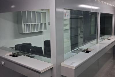 Spațiu comercial complet echipat - 2