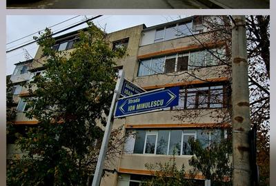 Garsonieră Gavana 3 , Decomandată / Centrală , mobilată / utilată - 1