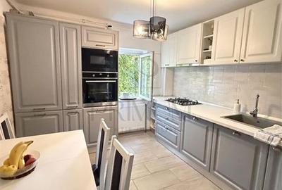Apartament cu 4 camere decomandat în Aradului