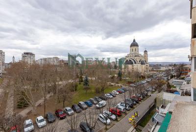 Apartament cu 3 camere decomandat în Ultracentral
