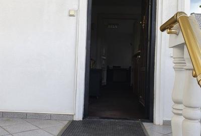 Inchiriere vila generoasa D+P+3 ideala sediu firma Cotroceni Elefterie metrou - 26