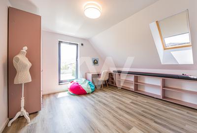 Vânzare casă cu 5 camere, 3 băi, mobilată și utilată - Cristian - 19