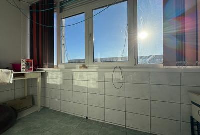 De vanzare - 2 camere decomandat - centrala proprie - 800m metrou 1 decembrie - 11