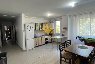 Apartament cu 3 camere semidecomandat, mobilat în Gheorgheni