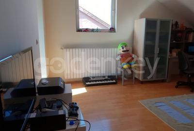 Vilă cu 7 camere in complex cu piscina - 16