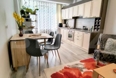 Apartament cu 3 camere decomandat, mobilat în Burdujeni