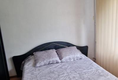 Sud ,se inchiriaza apartament decomandat 3 camere,pret 300 euro - 12