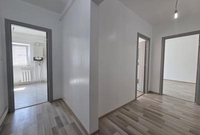 Apartament cu 2 camere decomandat în Mircea cel Bătrân